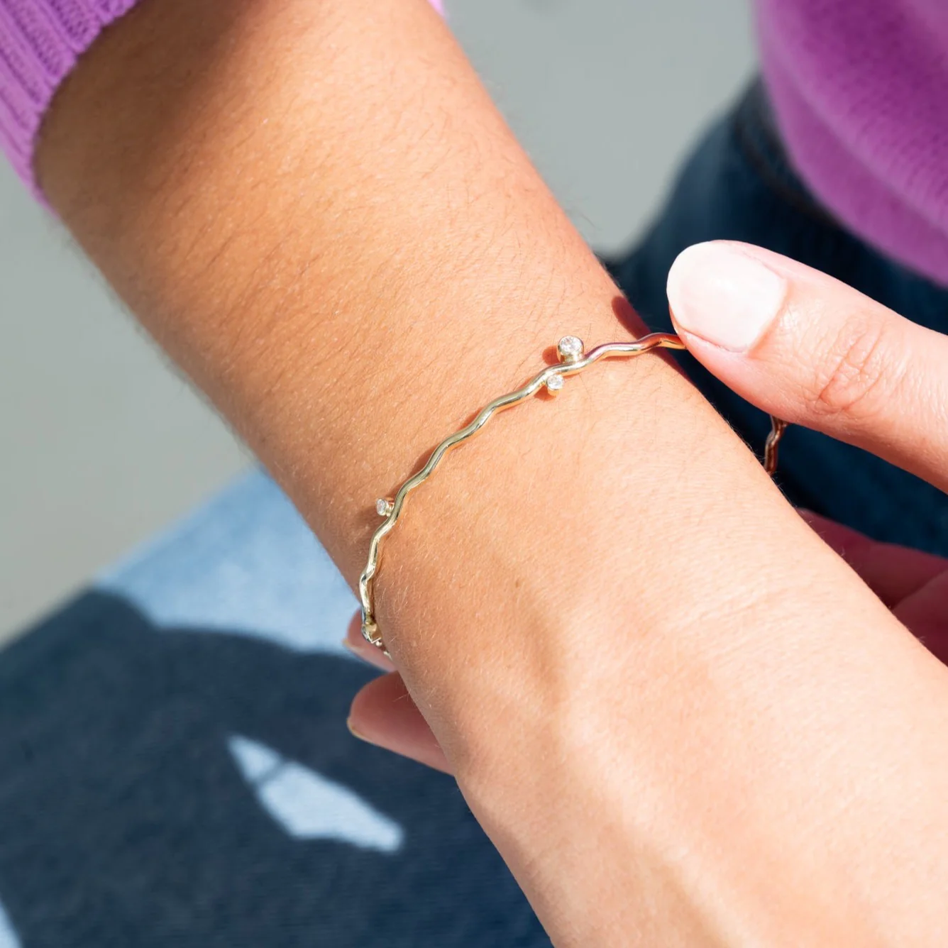 The Scattered Diamond Wavy Bangle - Image 3